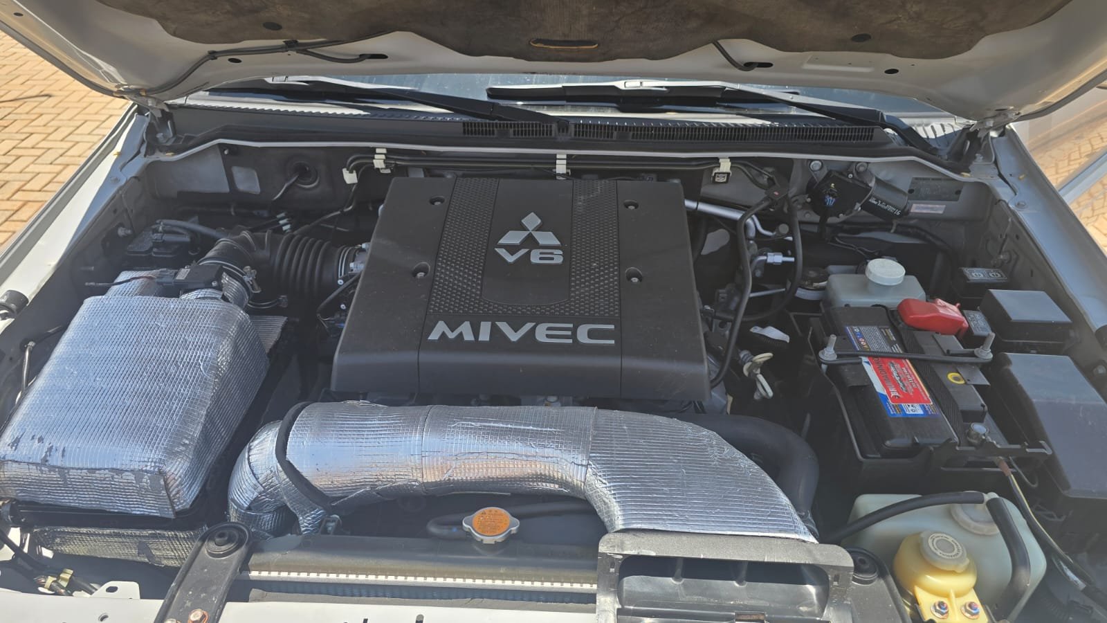 Foto do veículo Mitsubishi Pajero 9